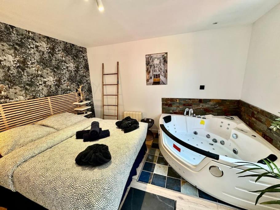 Sauna & Balneo Au Coeur De Rouen Eksteriør billede